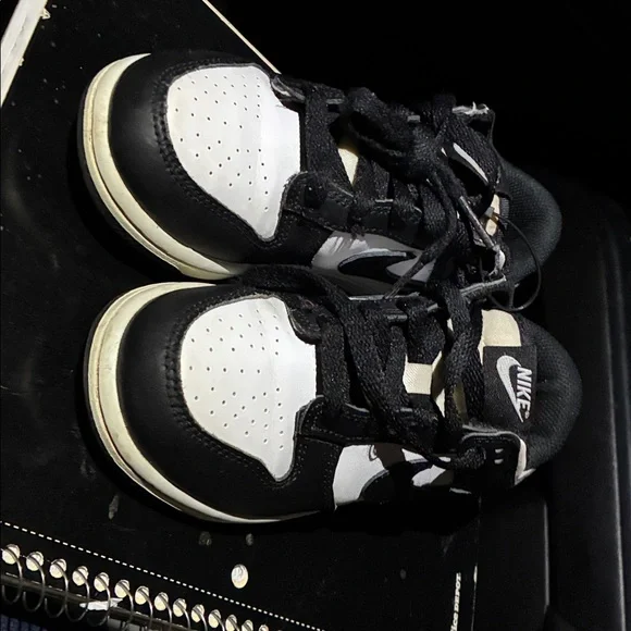 Nike Black and White Athletic Shoes - Picture 2 of 5